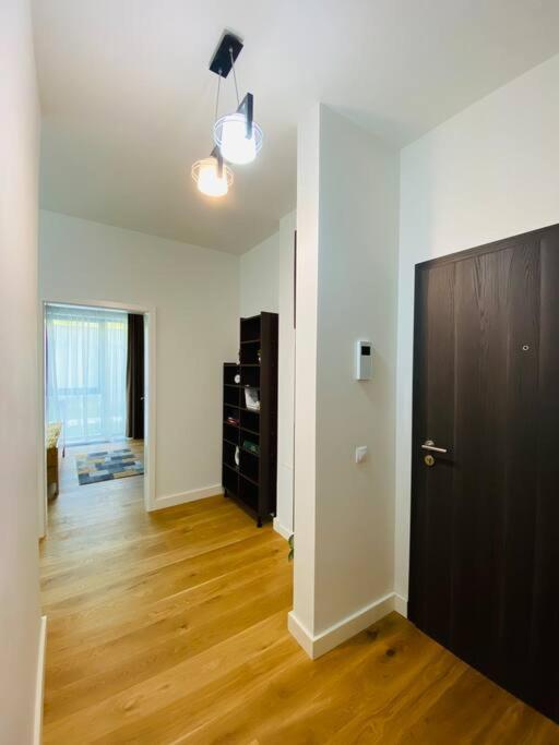 Appartement 8Ight à Braşov Extérieur photo