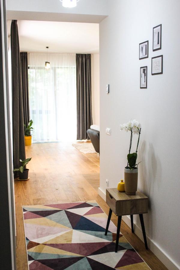 Appartement 8Ight à Braşov Extérieur photo