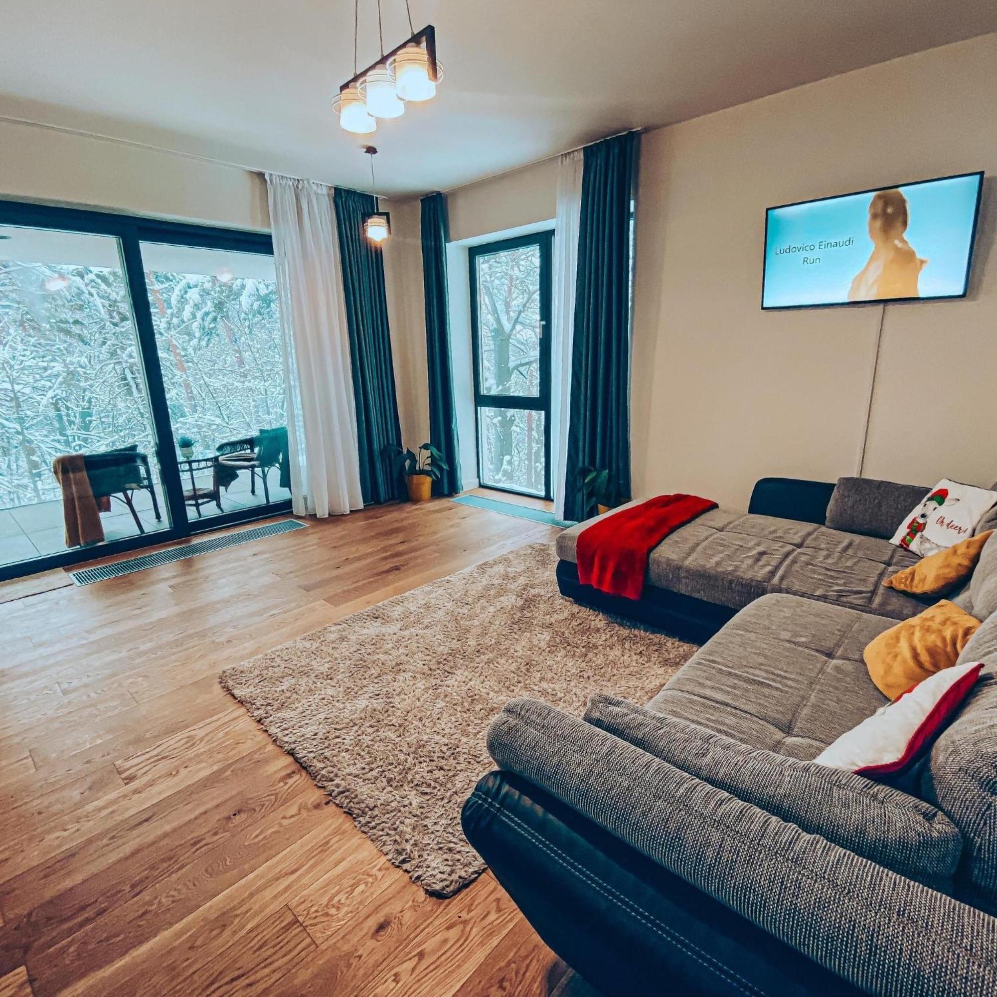 Appartement 8Ight à Braşov Extérieur photo